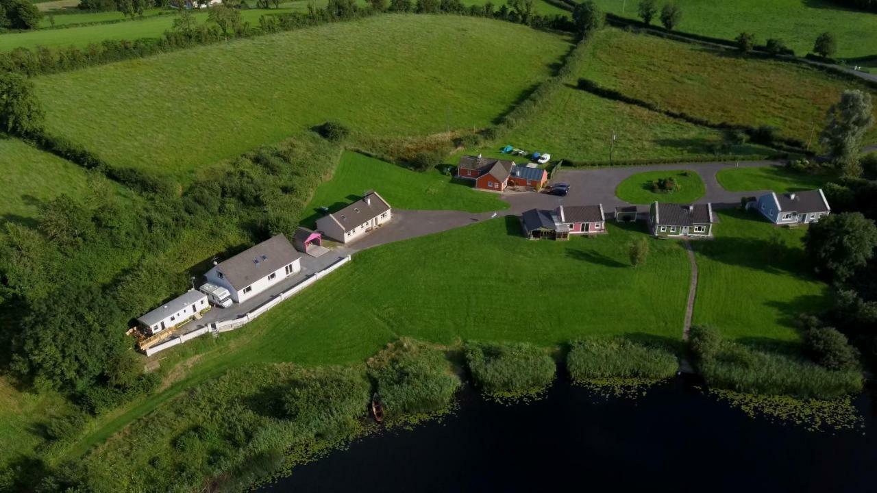 Clonandra Cottages Belturbet Exteriör bild